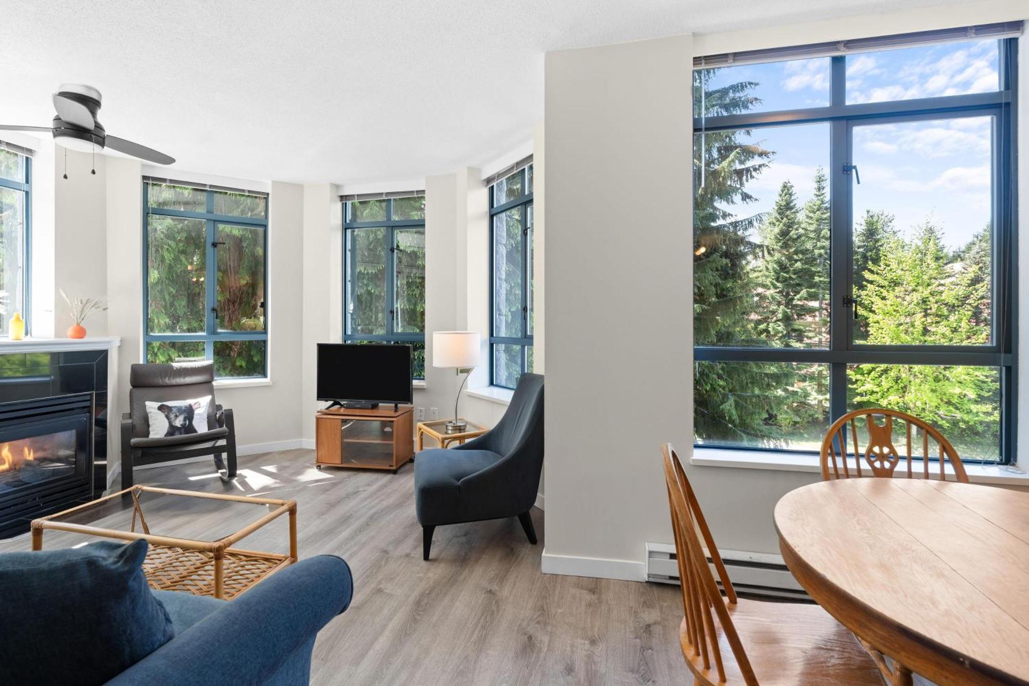 Alpenglow Lodge Bear Wonder One Bedroom By Mva Whistler Exteriér fotografie