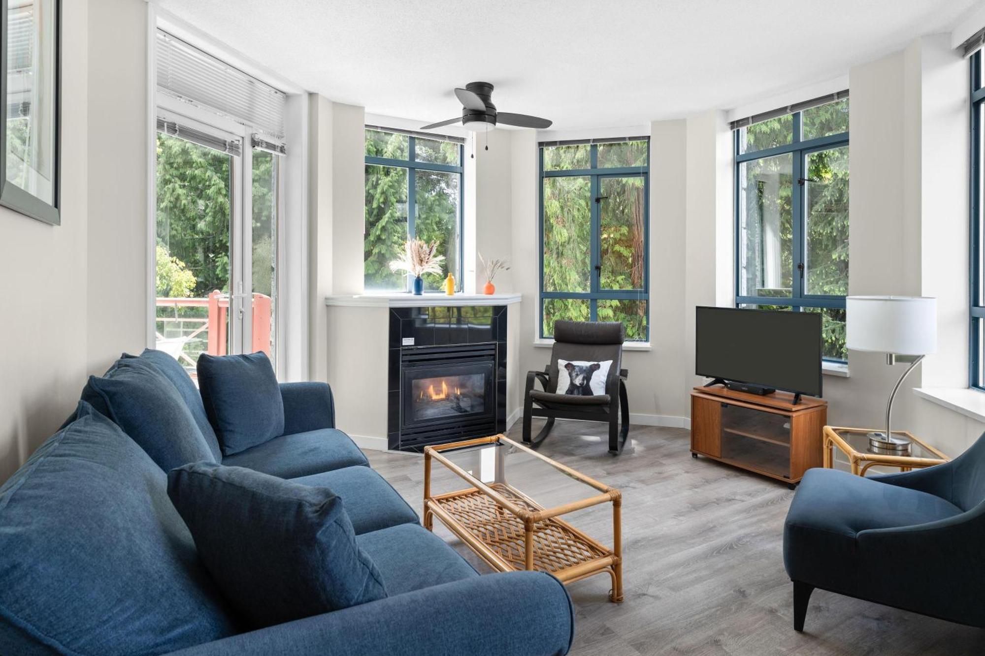 Alpenglow Lodge Bear Wonder One Bedroom By Mva Whistler Exteriér fotografie