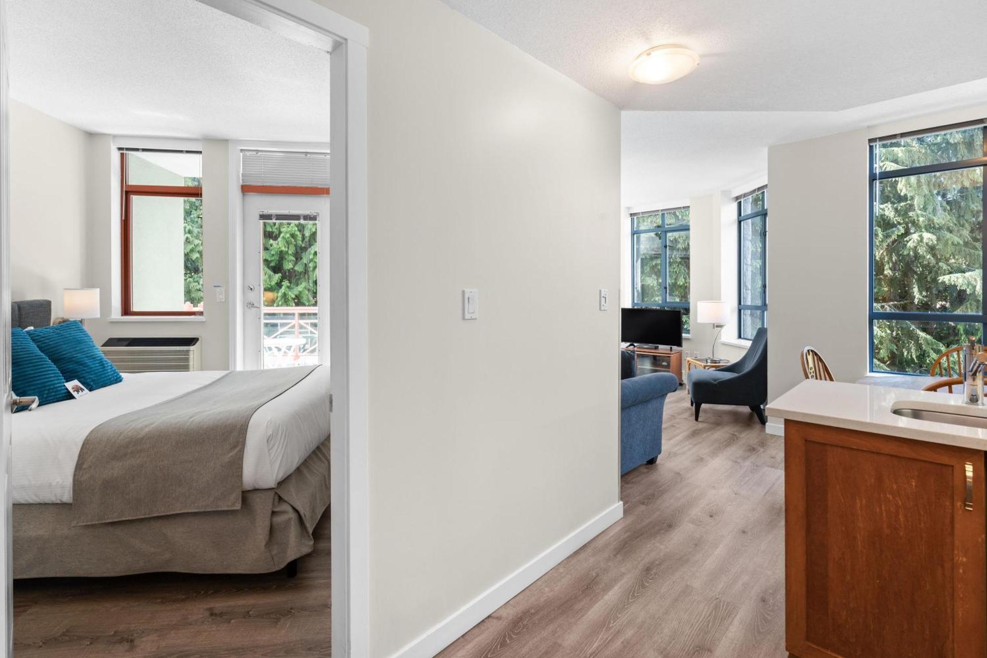 Alpenglow Lodge Bear Wonder One Bedroom By Mva Whistler Exteriér fotografie