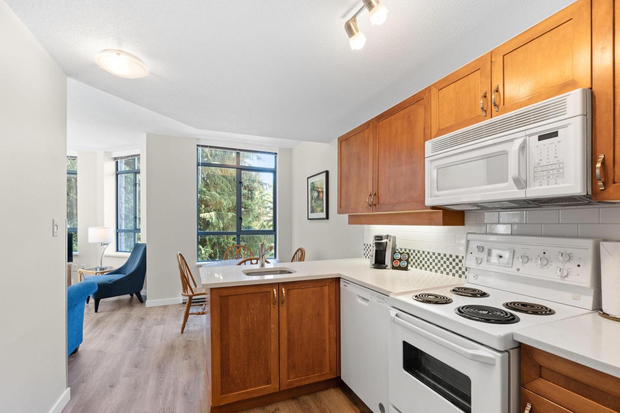 Alpenglow Lodge Bear Wonder One Bedroom By Mva Whistler Exteriér fotografie